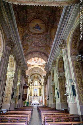 Interior of the Basilica - Department of Paysandú - URUGUAY. Photo #84174