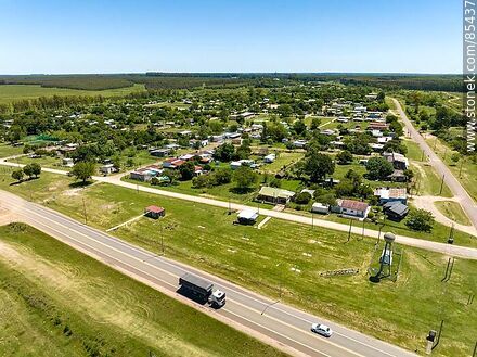 Aerial view of the town of Algorta and route 25 - Rio Negro - URUGUAY. Photo #85437