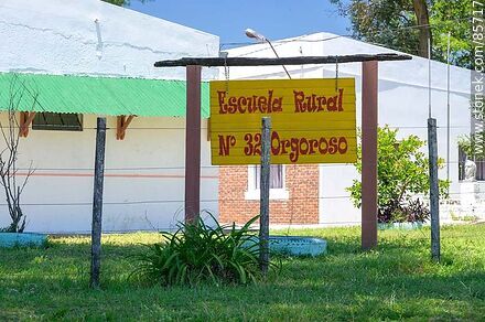 Escuela rural No. 32 Orgoroso - Departamento de Paysandú - URUGUAY. Foto No. 85717