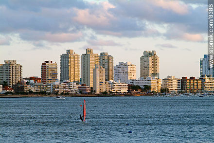  - Punta del Este y balnearios cercanos - URUGUAY. Foto No. 8386