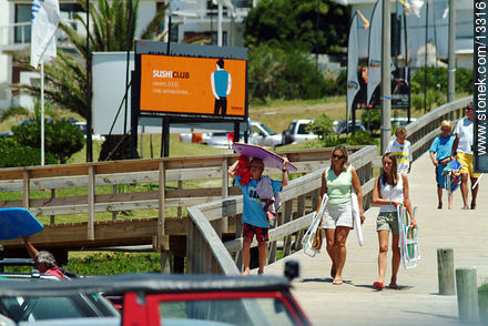  - Punta del Este y balnearios cercanos - URUGUAY. Foto No. 13316