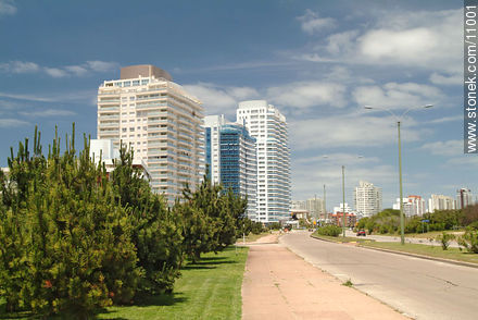  - Punta del Este and its near resorts - URUGUAY. Photo #11001