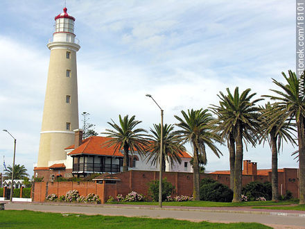  - Punta del Este and its near resorts - URUGUAY. Photo #18101