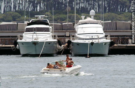  - Punta del Este y balnearios cercanos - URUGUAY. Foto No. 18275