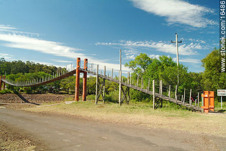 Puente sobre el arroyo Jabonería - Departamento de Tacuarembó - URUGUAY. Foto No. 16486