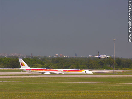 Ruta 101 Aeropuerto Carrasco - Departamento de Canelones - URUGUAY. Foto No. 26261