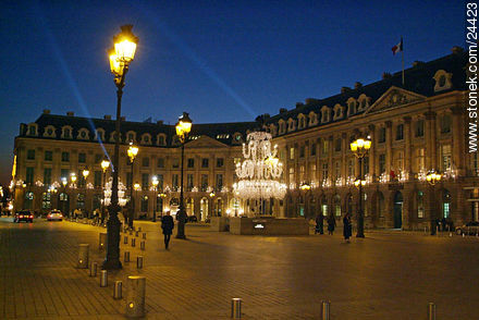 Place Vendôme - París - FRANCIA. Foto No. 24423