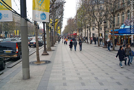 Av. des Champs Elysées - París - FRANCIA. Foto No. 24965