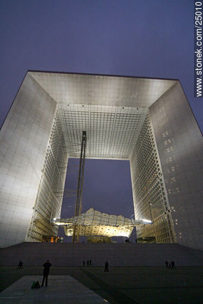La Défense. Sede del Ministerio de Defensa. - París - FRANCIA. Foto No. 25010