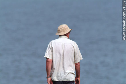 Turista - Departamento de Maldonado - URUGUAY. Foto No. 21809