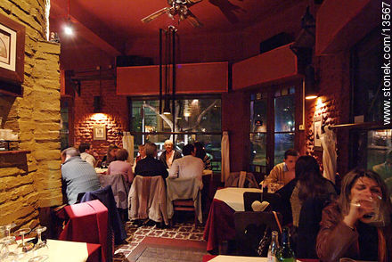 Restaurante La boca de Baco en Punta Carretas. Montevideo. -  - URUGUAY. Foto No. 13567